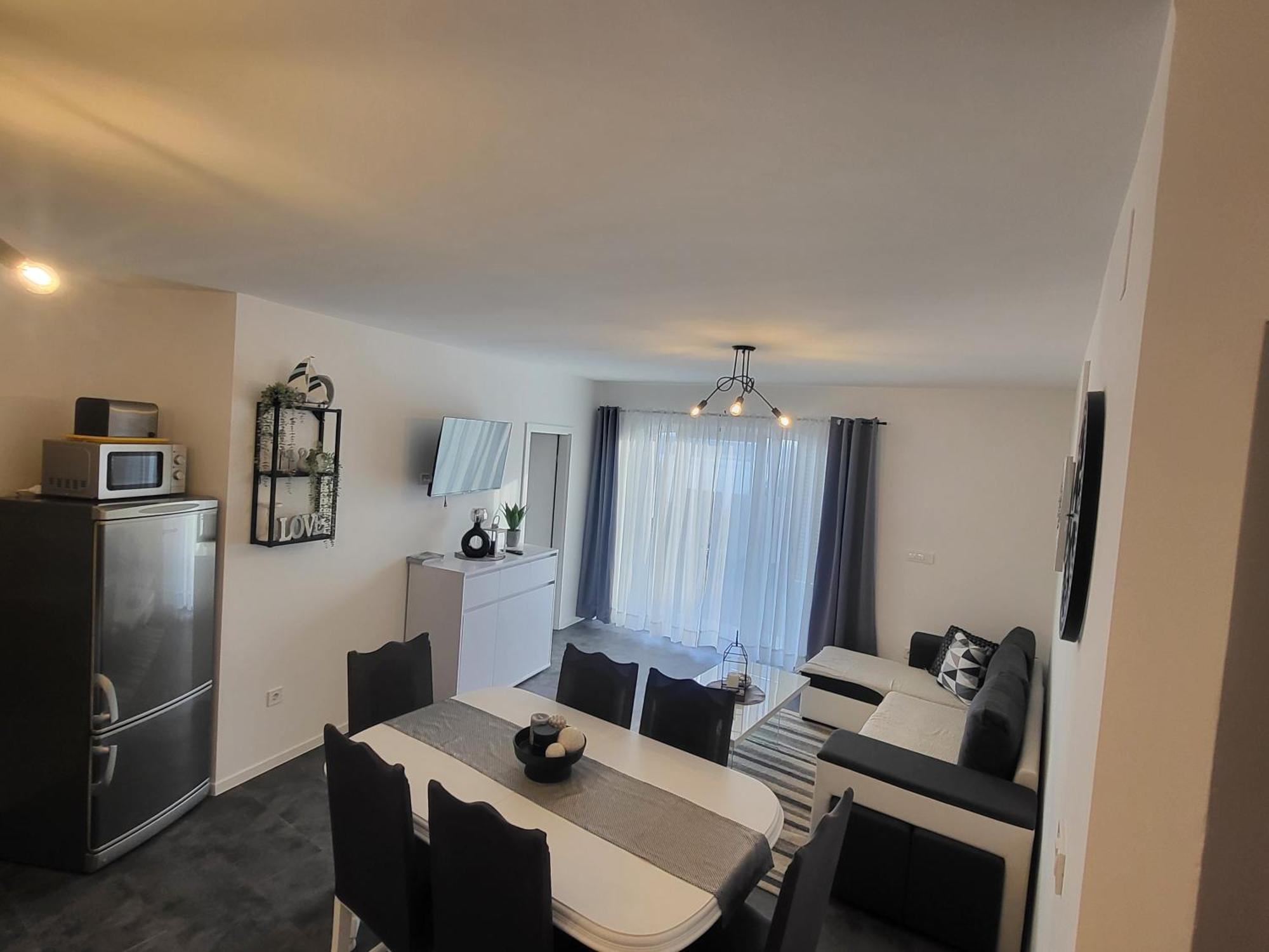 Apartmani Andiks Dramalj Exterior photo
